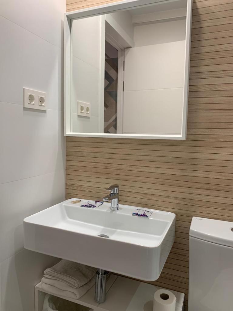 Hostal Acemar Marbella Exteriör bild
